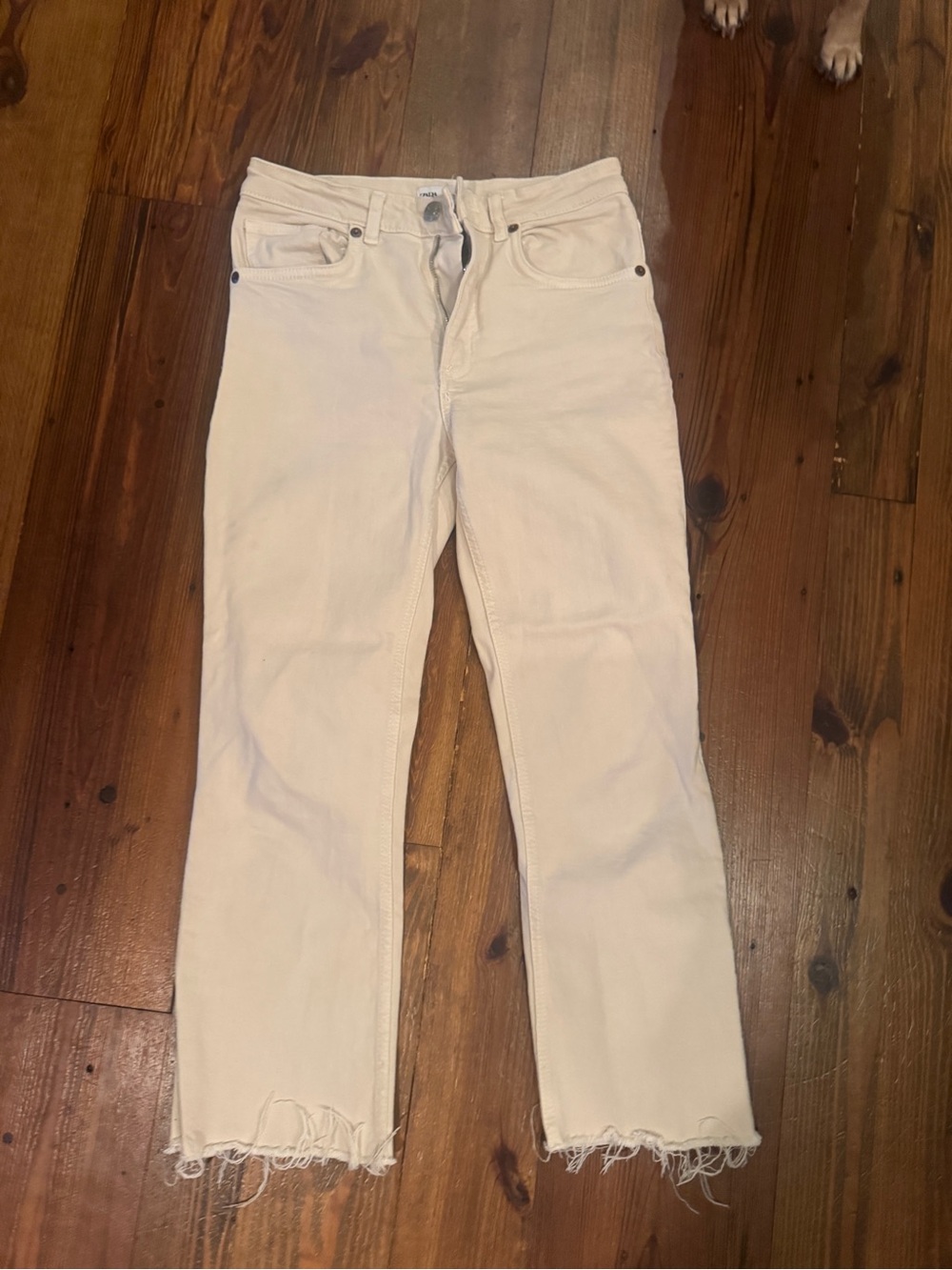 ZARA Cream Straight-Leg Jeans - Cropped